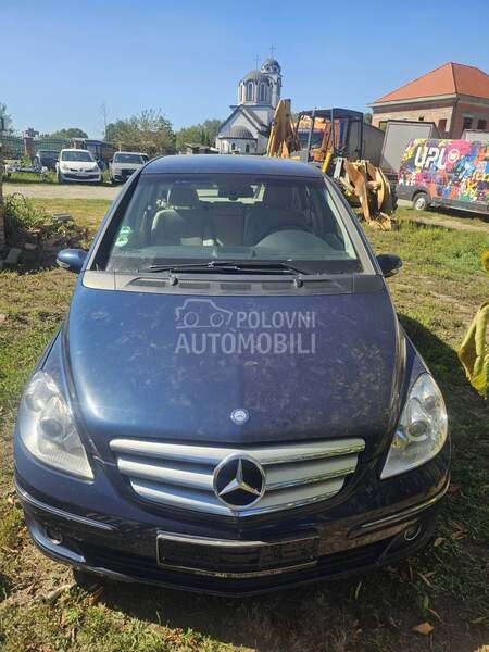 Mercedes Benz B 200 B200 2005. god. -  kompletan auto u delovima