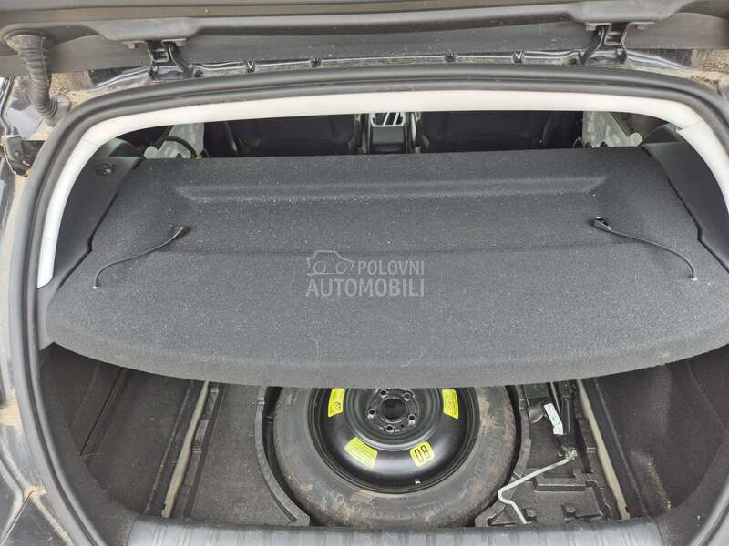 Polica gepeka za Peugeot 308 od 2014. do 2021. god.