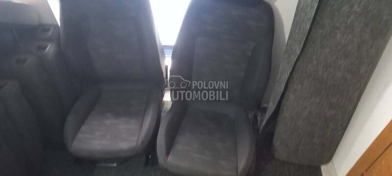 Prednja sedišta za Opel Corsa D