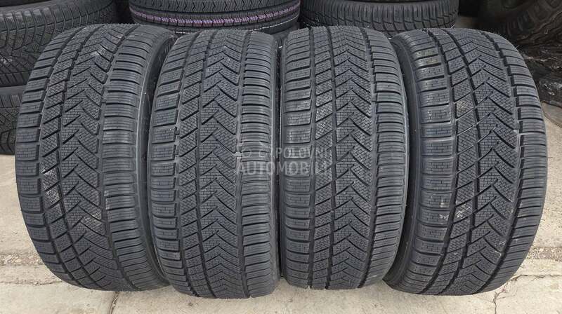 Ostalo 235/45 R17 Zimska