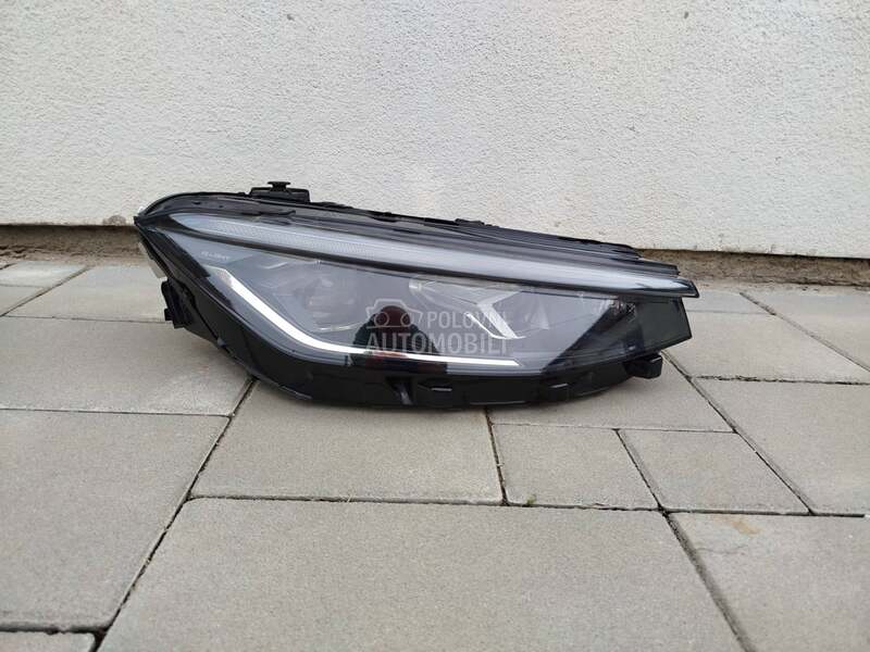 Desni Ful Led Far za Volkswagen Passat B9 od 2024. do 2026. god.