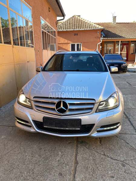 Ispaljivaci haube za Mercedes Benz C Klasa