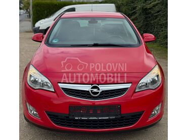 Opel Astra J , 5.350 €, 2011. Hečbek, Benzin | 1364 cm3, 153.000 km, 88kW (120 KS), Manuelni 6 brzina, 4/5 vrata, 5 sedišta, Bajmok