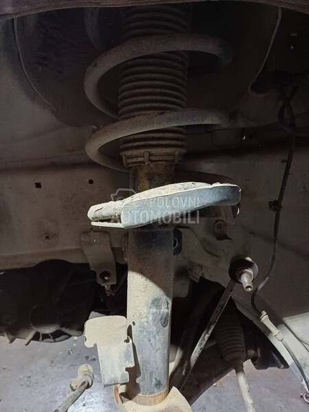delovi za Ford Focus