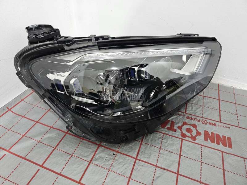 desni far e klasa w213 led ful za Mercedes Benz E Klasa od 2020. do 2025. god.