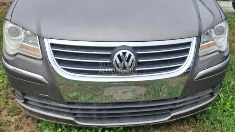 Branik prednji za Volkswagen Touran od 2006. do 2010. god.