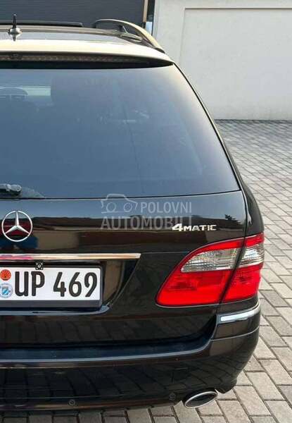 Mercedes Benz E 320 4 matic -  kompletan auto u delovima