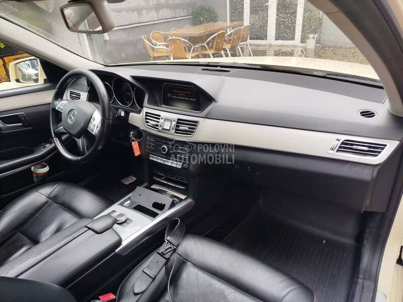 Sigurnosni pojas za Mercedes Benz E 200, E 220, E 230 ... od 2013. do 2016. god.