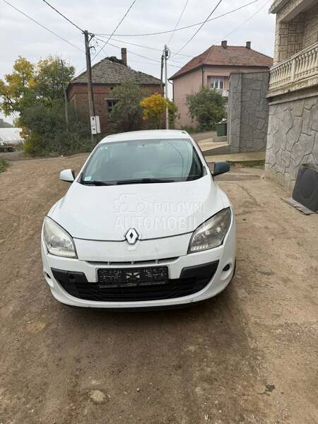 kompletan auto u delovima za Renault Megane od 2009. do 2013. god.
