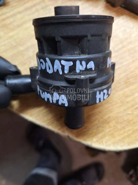 Dodatna pumpa vode Megan 2 za Renault Megane od 2002. do 2009. god. - 0392023015
