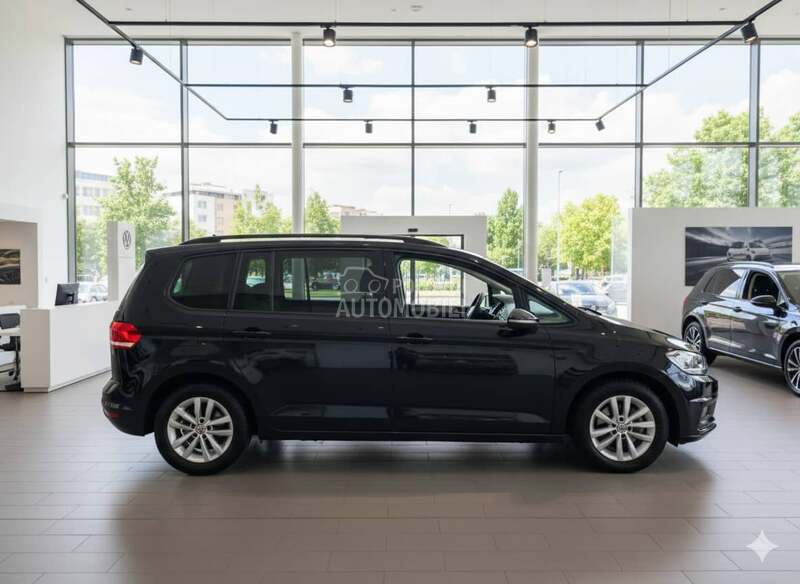 Volkswagen Touran 2017 photo 5