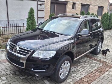 Volkswagen Touareg 3.0TDI  FUULL STANJE (može zamena), 7.999 €, 2009. Džip/SUV, Dizel | 2967 cm3, 240.000 km, 176kW (239 KS), Automatski / poluautomatski, 4/5 vrata, 5 sedišta, Ugrinovci