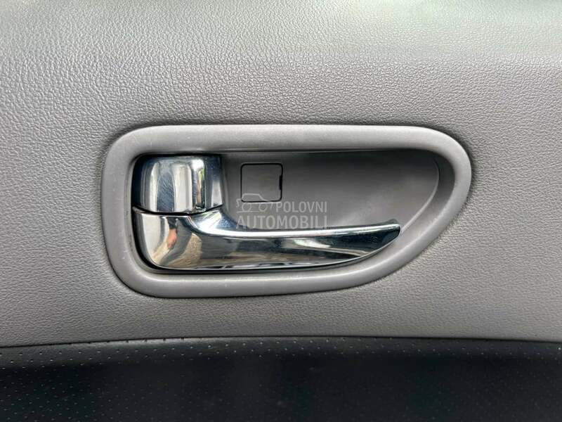 Unutrašnja brava za Nissan X-Trail od 2007. do 2013. god.