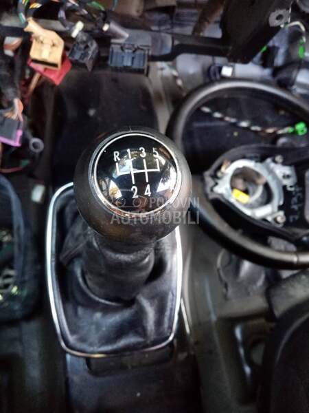 rucica menjaca za Volkswagen Bora, Golf 4 od 1998. do 2004. god.