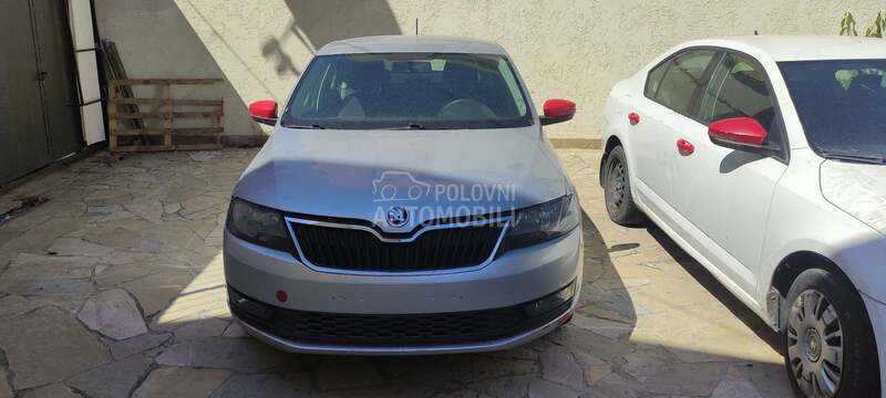 Škoda Rapid -  kompletan auto u delovima