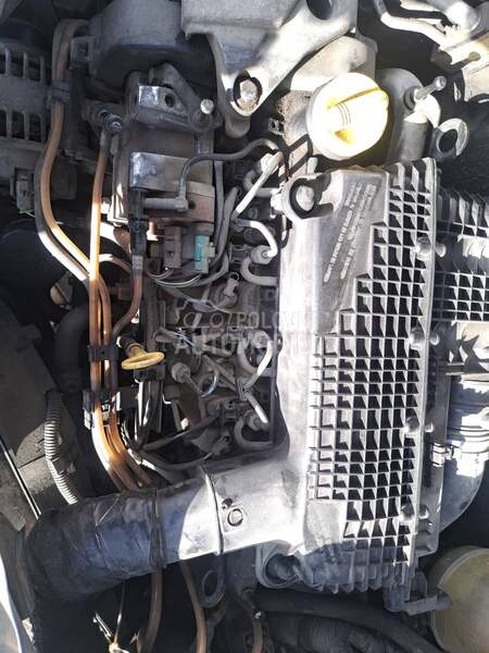 bosch pumpa 1.5 dci 48k za Renault Clio