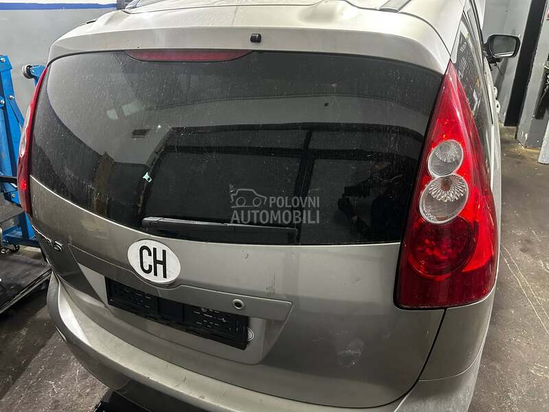 Gepek Vrata za Mazda 5 od 2005. do 2010. god.