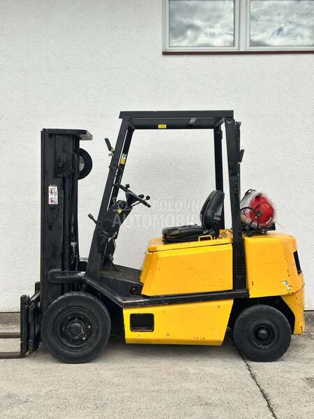 Jungheinrich YALE 2,5T TRIPLEX
