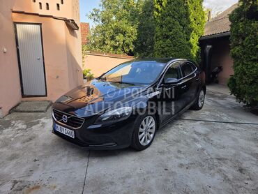 Volvo V40 MOMENTUM, 6.590 €, 2012. Hečbek, Dizel | 1560 cm3, 210.350 km, 84kW (114 KS), Manuelni 6 brzina, 4/5 vrata, 5 sedišta, Ruma