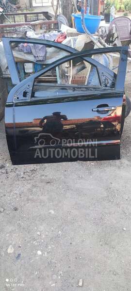 prednja leva vrata z20r za Opel Astra H