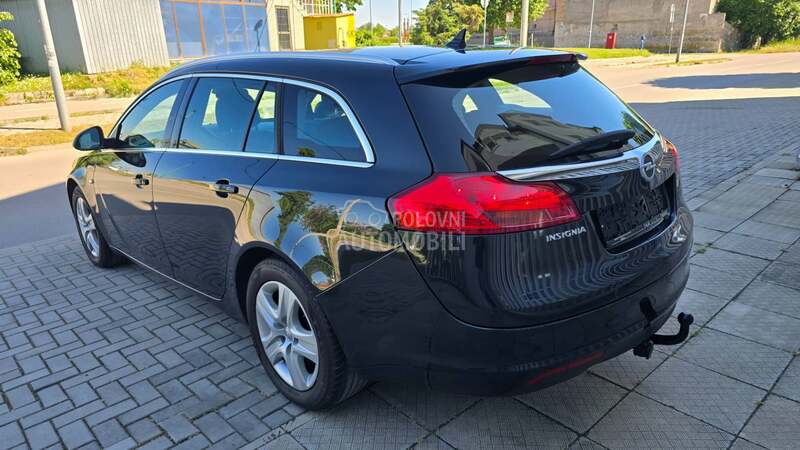 Opel Insignia 2011 photo 4