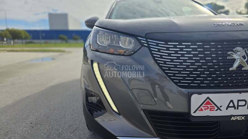 Peugeot 2008 2021 photo 4