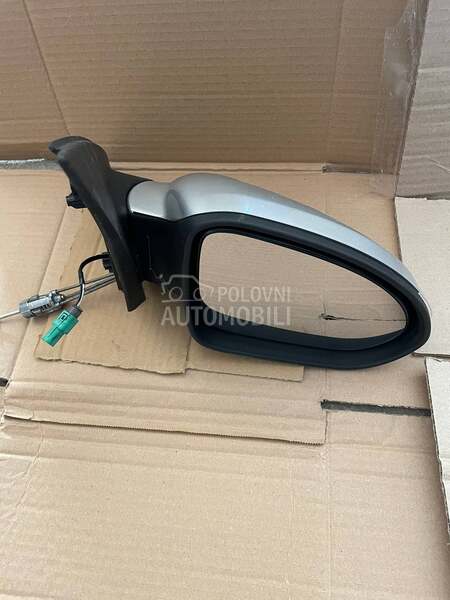 retrovizor za Smart ForFour