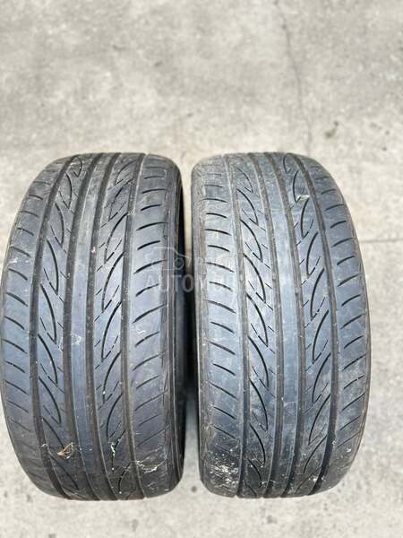 Yokohama 225/40 R19 Letnja