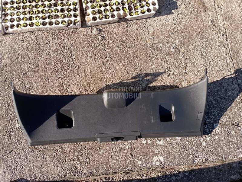 Tapacir gepeka za Peugeot 3008
