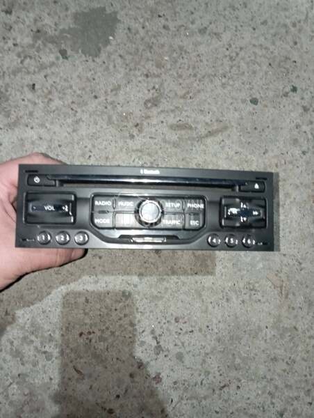 Radio CD za Peugeot 3008