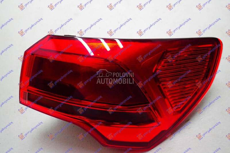 STOP LAMPA SPOLJASNJA Desno za Audi Q3 za 2018. god.