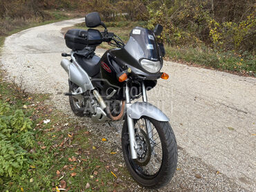 Suzuki xf 650 freewind 11800km, 3.000 €, 1998. , 650 cm3, 11.850 km, 35kW (48 KS), Enduro / Cross, Kragujevac