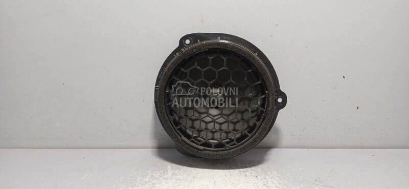 ZVUCNIK za Audi A3 - 8V4036411