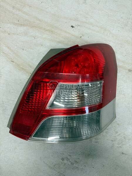 Stop svetlo desno lampa desna za Toyota Yaris od 2008. do 2011. god.