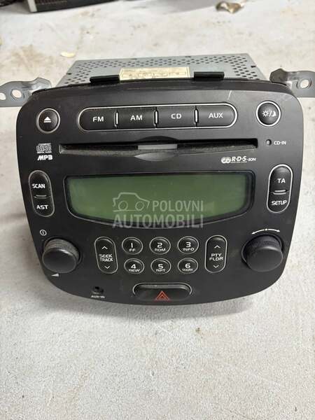 Fabricki radio za Hyundai i10