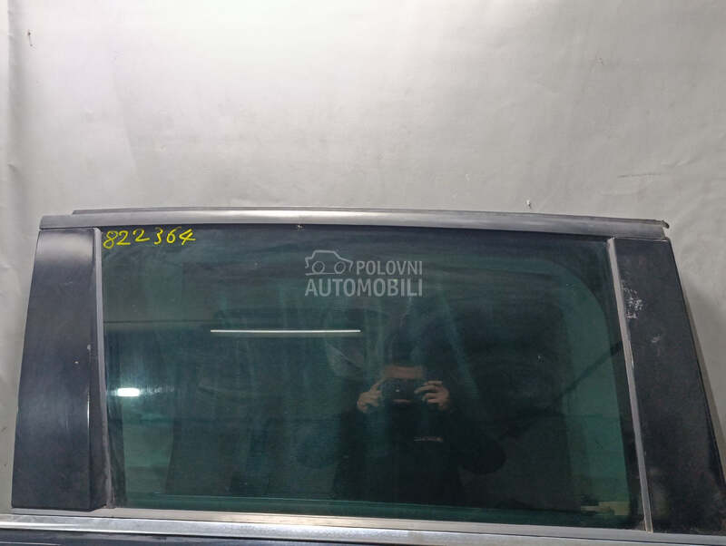 STAKLO za Peugeot 5008