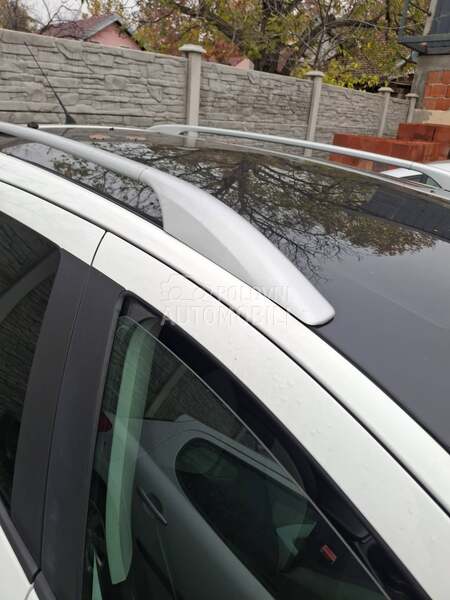 Poklopci krovnih nosača za Peugeot 308