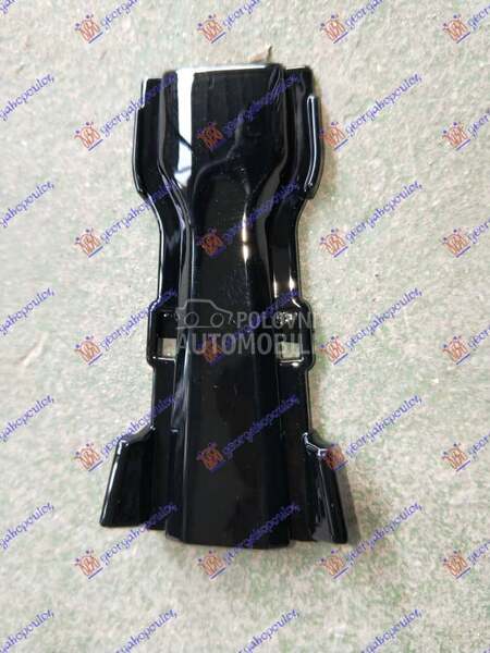 LAJSNA PVC MASKE SREDNJA za BMW Serija 7 od 2019. do 2022. god.