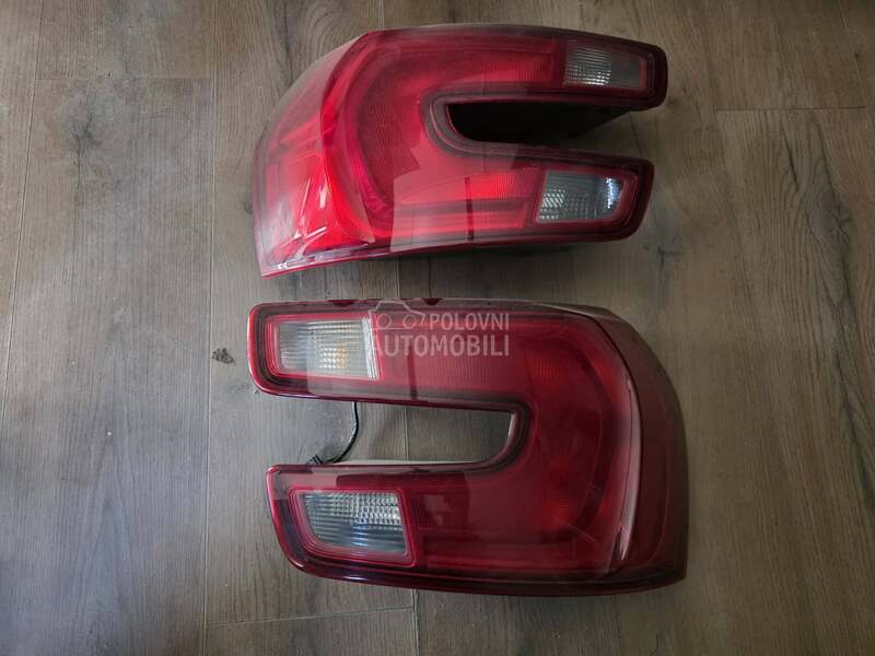 Stop svetla za Citroen C4 Grand Picasso od 2014. do 2018. god.