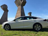 Opel Insignia  (može zamena)