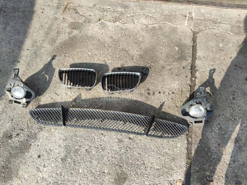 Maske u braniku i maglenke za BMW Serija 1 od 2004. do 2007. god.