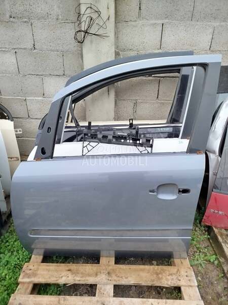 Prednja leva vrata z155 za Opel Zafira od 2005. do 2012. god.