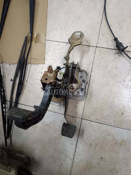 Pedale kvacila i kocnice za Peugeot 206