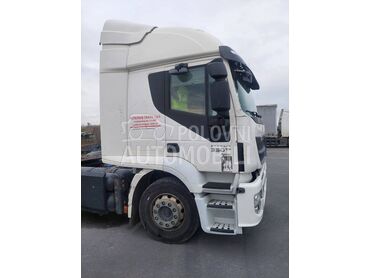 Iveco 330 (može zamena), 10.000 €, 2014. , 800.000 km, Tegljač, Benzin + Metan (CNG), 11 cm3, Manuelni menjač, Beograd