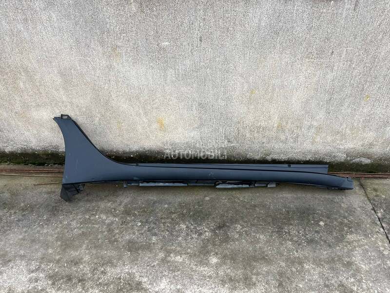 Desni Prag Sajtna za Toyota Aygo X od 2022. do 2025. god.