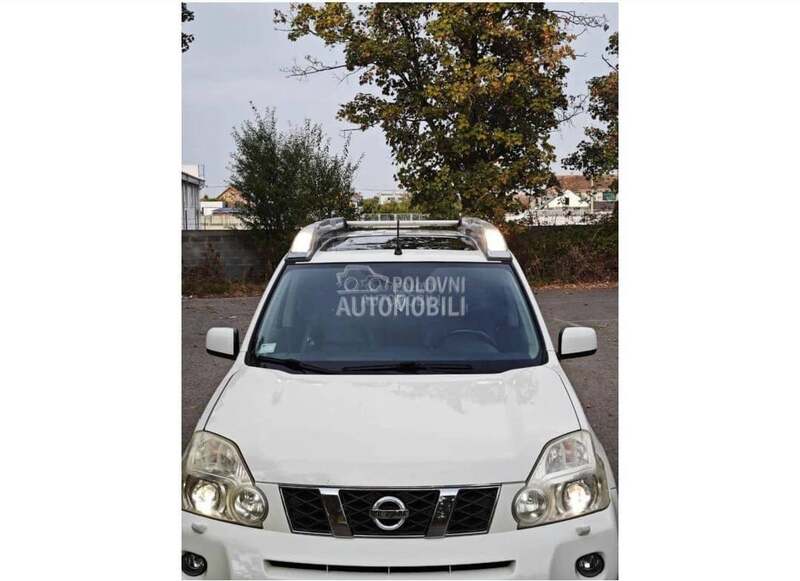 Nissan X-Trail 2008. god. -  kompletan auto u delovima