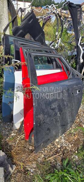 Zadnja leva vrata za Audi A4