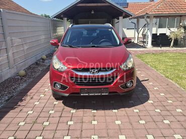 Hyundai ix35 2.0, 8.500 €, 2012. Džip/SUV, Dizel | 1995 cm3, 180.532 km, 135kW (184 KS), Automatski / poluautomatski, 4/5 vrata, 5 sedišta, Mataruška Banja