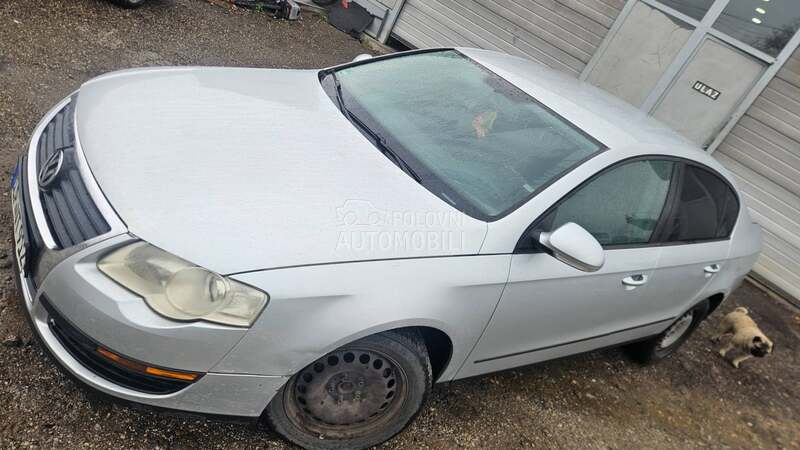 Volkswagen Passat B6 1.6 FSI 2006. god. -  kompletan auto u delovima