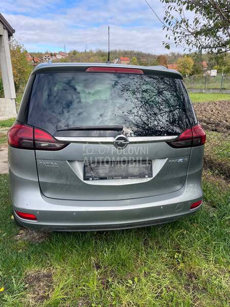 Stop svetla i stop lampe za Opel Zafira od 2012. do 2017. god.